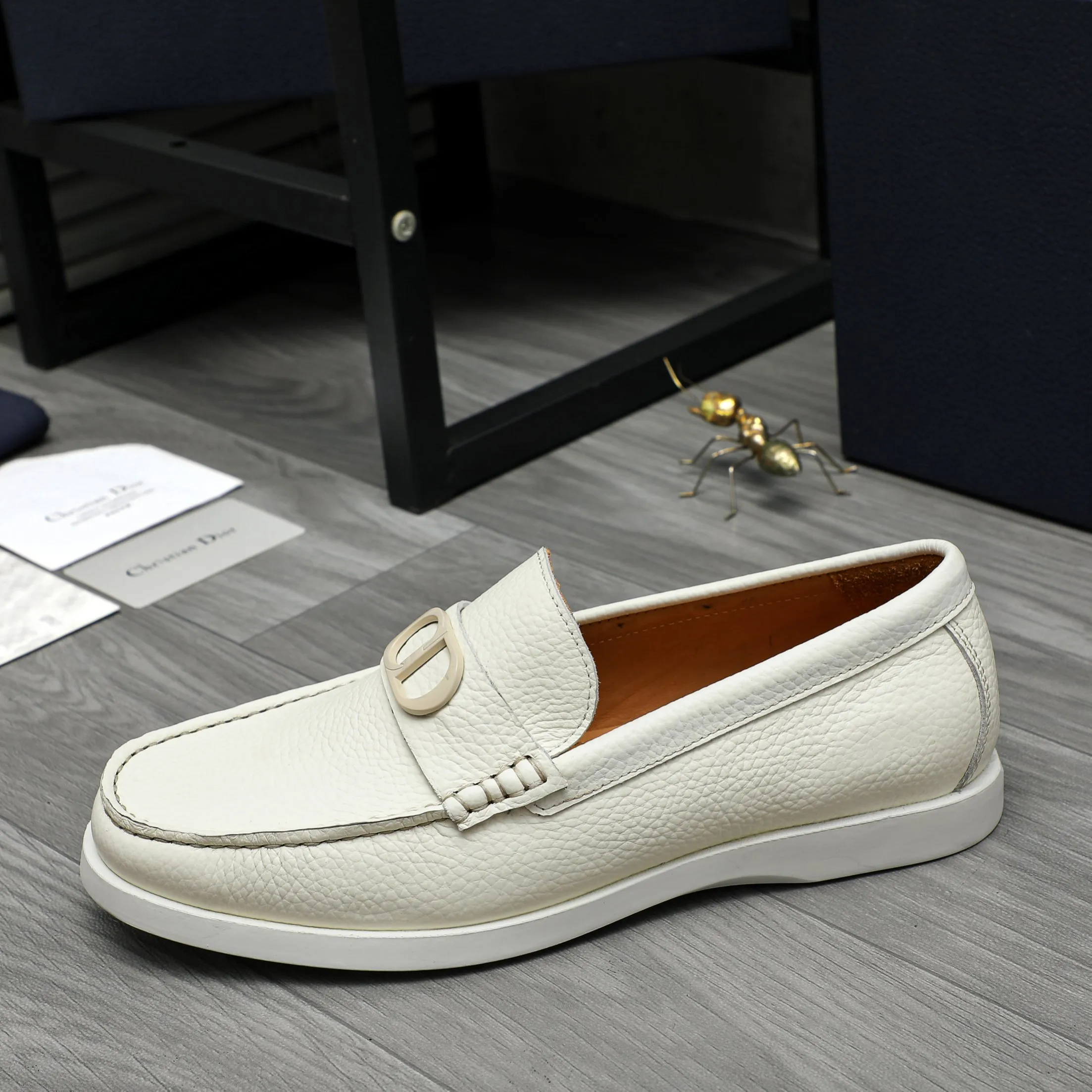 Men's shoes 💰460 Product trademark: Dior "Dior" casual slip-on leather shoes Regular size: 39-44 Product material: Selected pebbled cowhide upper, cowhide lining, rubber outsole